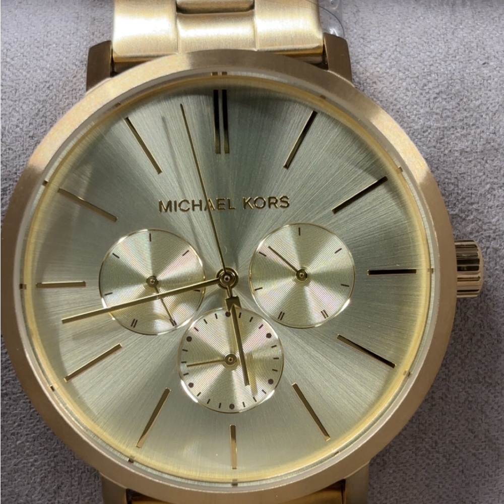 Michael Kors Radiant Gold Men’s Watch - Picture 2 of 5